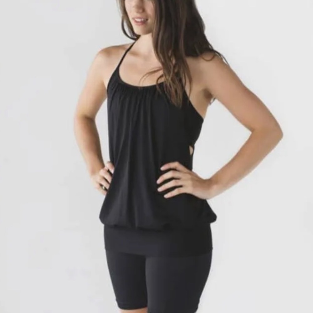 Lulu Lemon built-in sports bra tank. Black. Size 2.